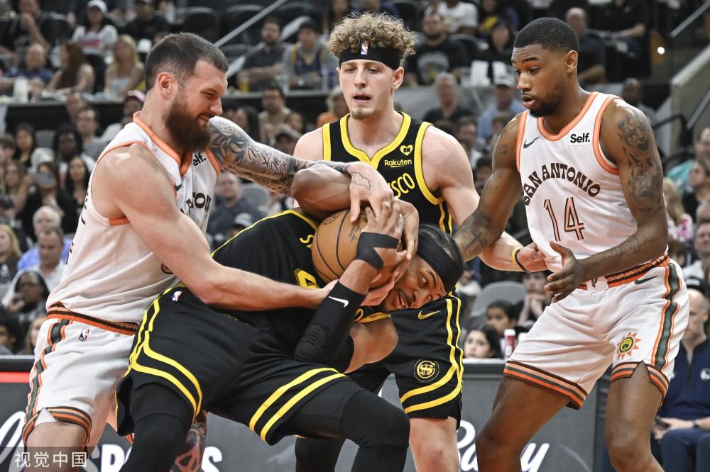 间摇摆不定 间摇摆不定