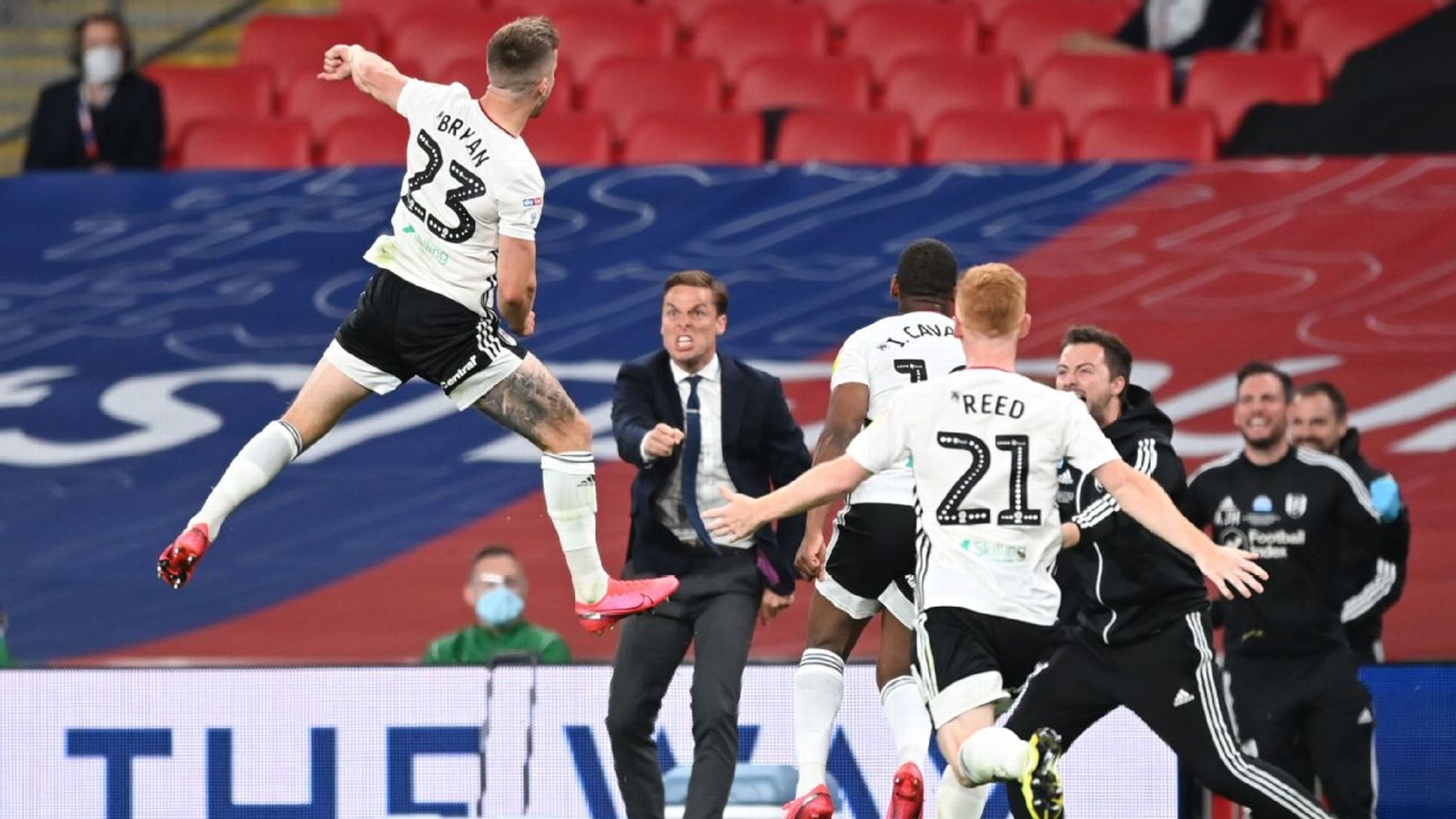 距离接触他 距离接触他